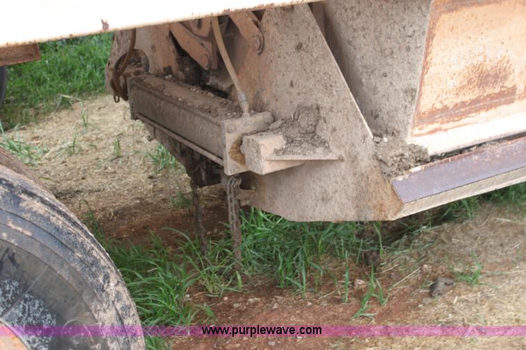 image for item F8611 1986 Bronson belly dump trailer