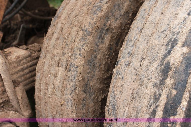 image for item F8611 1986 Bronson belly dump trailer