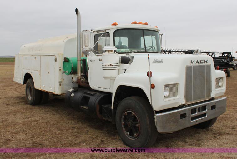 image for item F8613 1984 Mack fuel/service truck