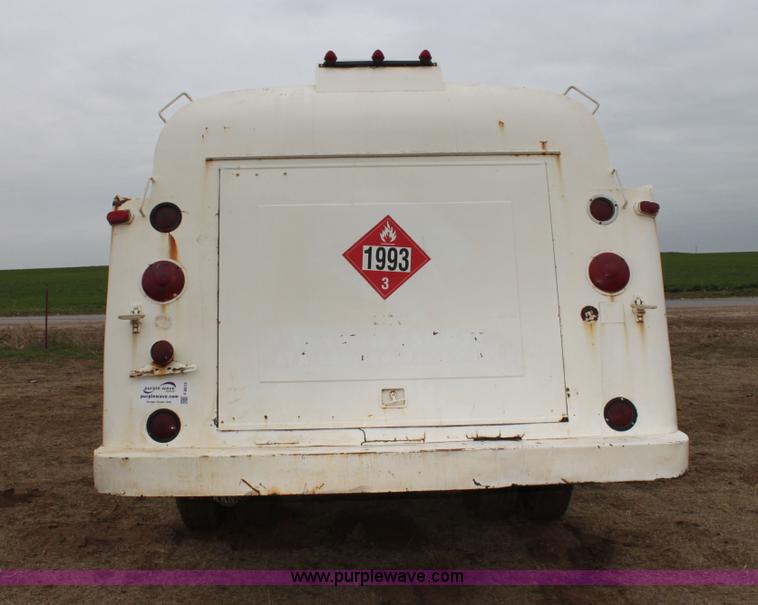 image for item F8613 1984 Mack fuel/service truck