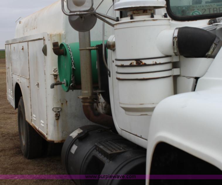 image for item F8613 1984 Mack fuel/service truck