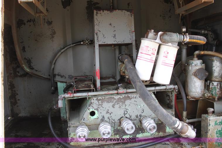 image for item F8613 1984 Mack fuel/service truck