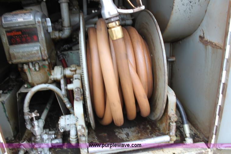 image for item F8613 1984 Mack fuel/service truck