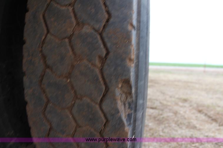 image for item F8613 1984 Mack fuel/service truck