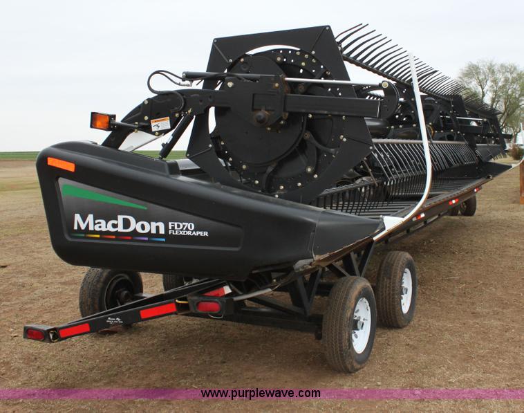 image for item F8614 2011 MacDon FD70 flex draper header