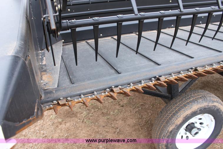 image for item F8614 2011 MacDon FD70 flex draper header