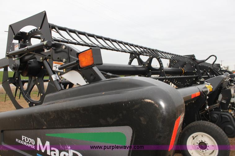 image for item F8614 2011 MacDon FD70 flex draper header