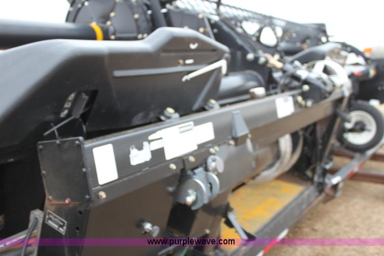 image for item F8614 2011 MacDon FD70 flex draper header