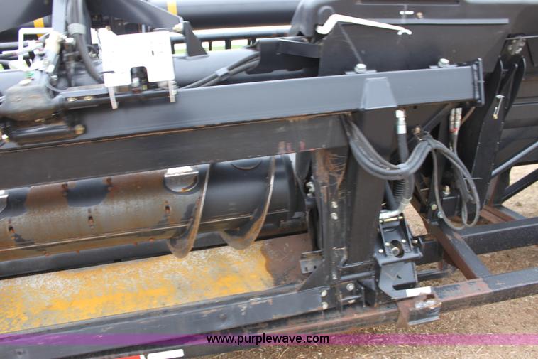 image for item F8614 2011 MacDon FD70 flex draper header