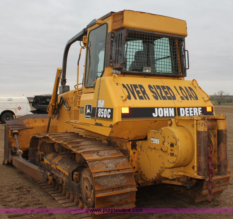 image for item F8615 1999 John Deere 850C dozer