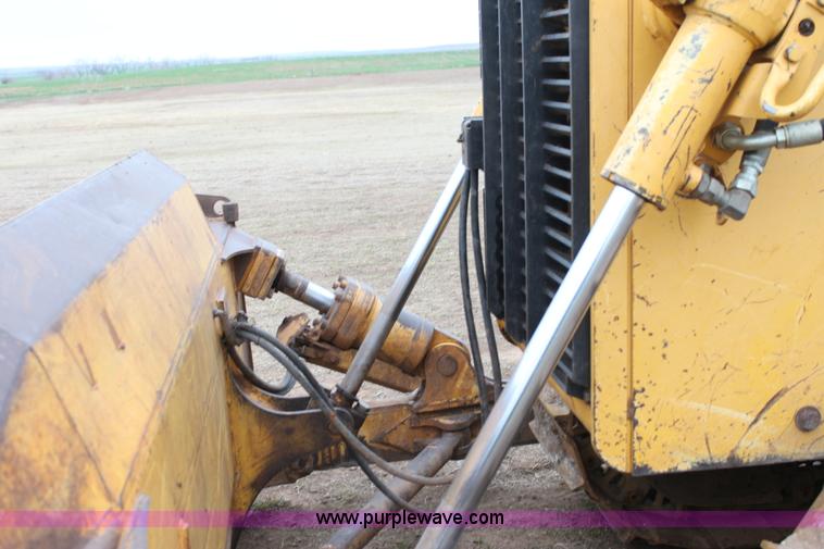 image for item F8615 1999 John Deere 850C dozer