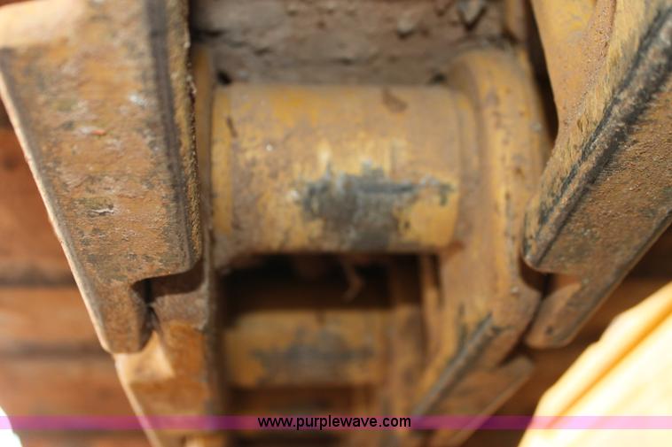 image for item F8615 1999 John Deere 850C dozer