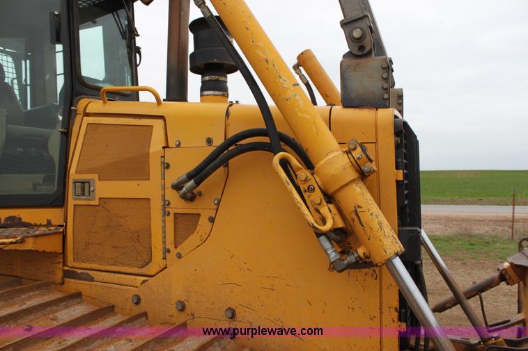 image for item F8615 1999 John Deere 850C dozer