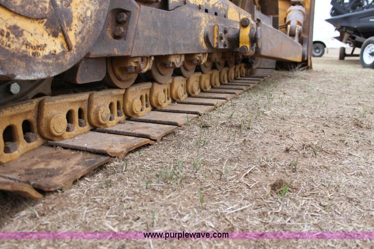 image for item F8615 1999 John Deere 850C dozer