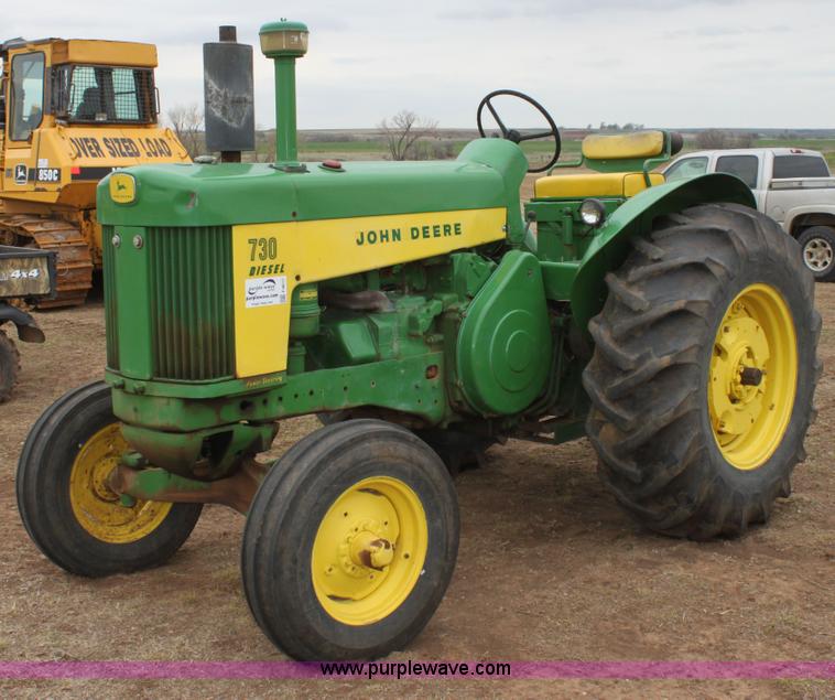 image for item F8617 John Deere 730 tractor