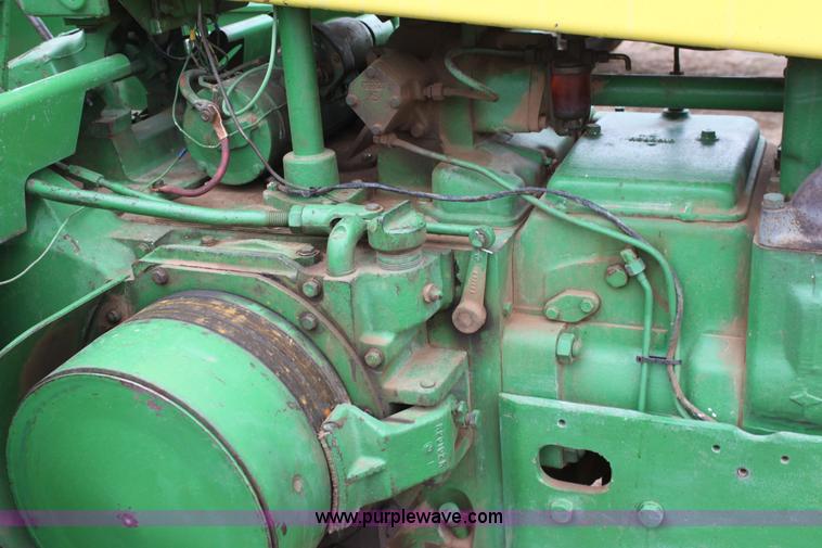 image for item F8617 John Deere 730 tractor