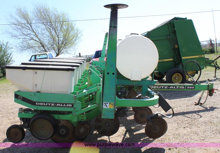 image for item F8620 Deutz Allis 385 six row planter