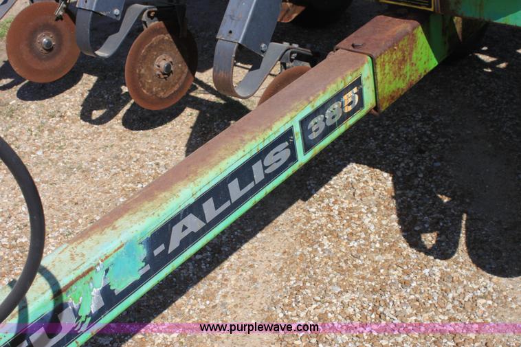 image for item F8620 Deutz Allis 385 six row planter