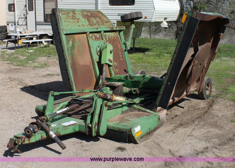 image for item F8622 John Deere 14' batwing mower
