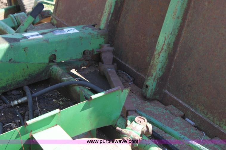 image for item F8622 John Deere 14' batwing mower