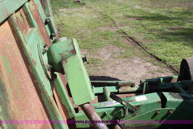 image for item F8622 John Deere 14' batwing mower
