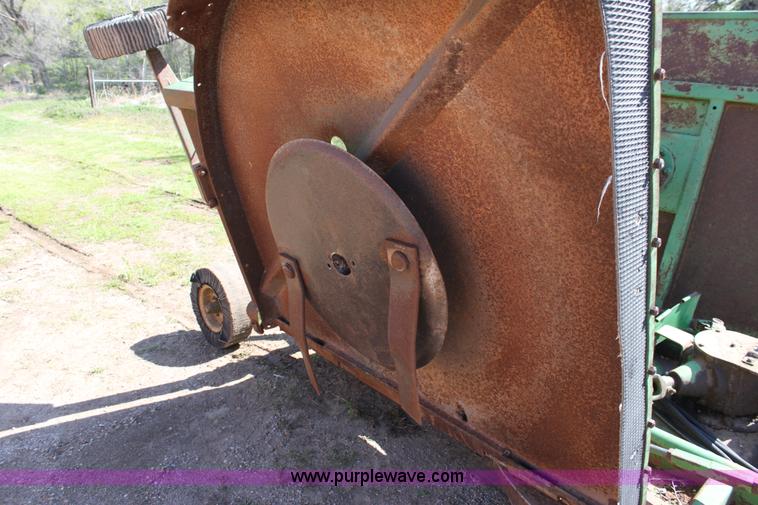 image for item F8622 John Deere 14' batwing mower