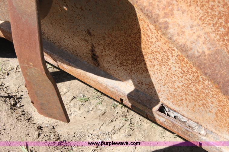 image for item F8622 John Deere 14' batwing mower