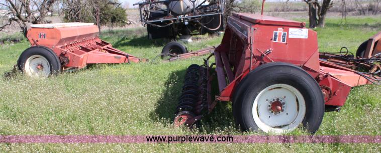 image for item F8624 (2) International drills with double hitch setup