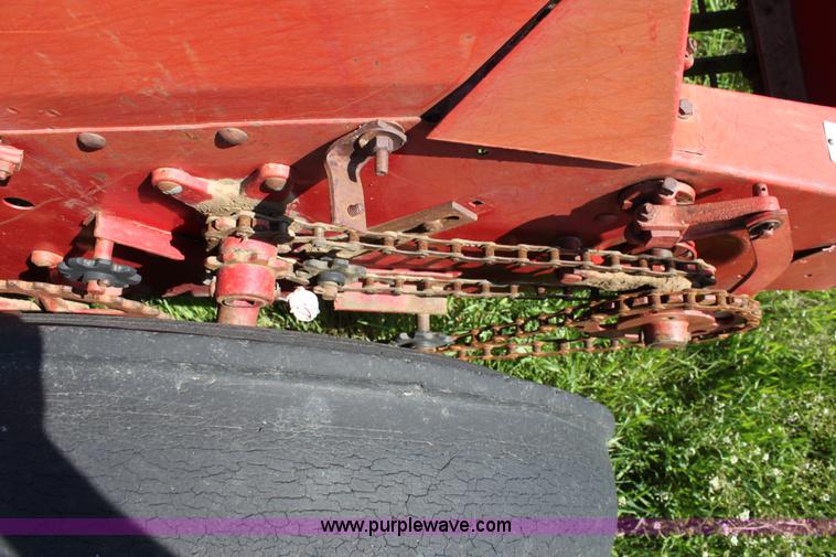 image for item F8624 (2) International drills with double hitch setup