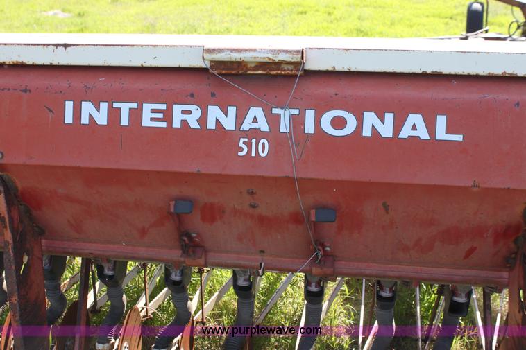 image for item F8624 (2) International drills with double hitch setup