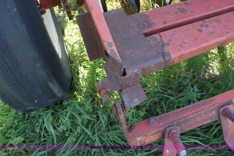 image for item F8624 (2) International drills with double hitch setup