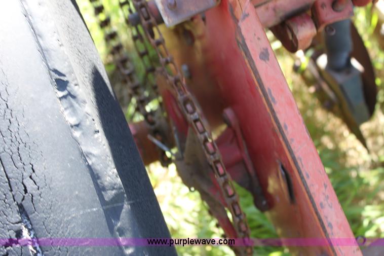 image for item F8624 (2) International drills with double hitch setup