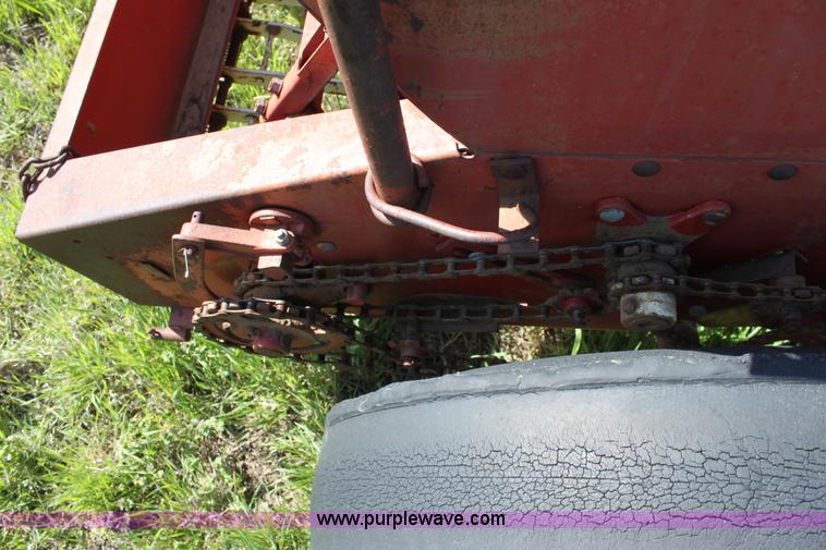 image for item F8624 (2) International drills with double hitch setup