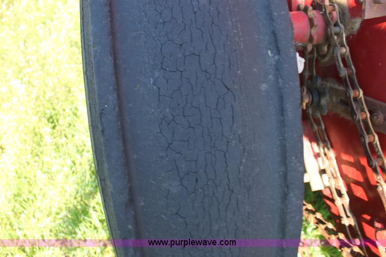 image for item F8624 (2) International drills with double hitch setup