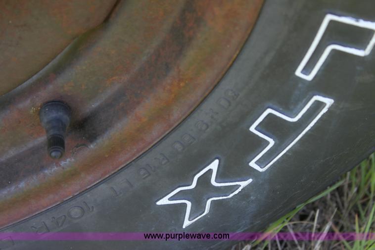 image for item F8624 (2) International drills with double hitch setup