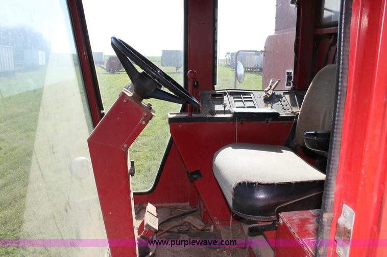 image for item F8625 1980 Case IH 1460 Axial-Flow combine