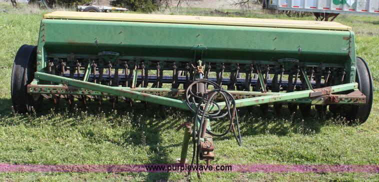 image for item F8627 John Deere 8350 drill