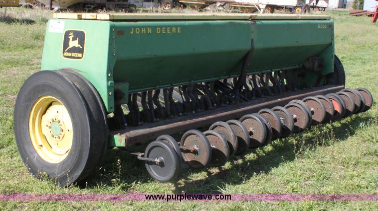 image for item F8627 John Deere 8350 drill
