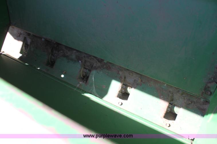 image for item F8627 John Deere 8350 drill