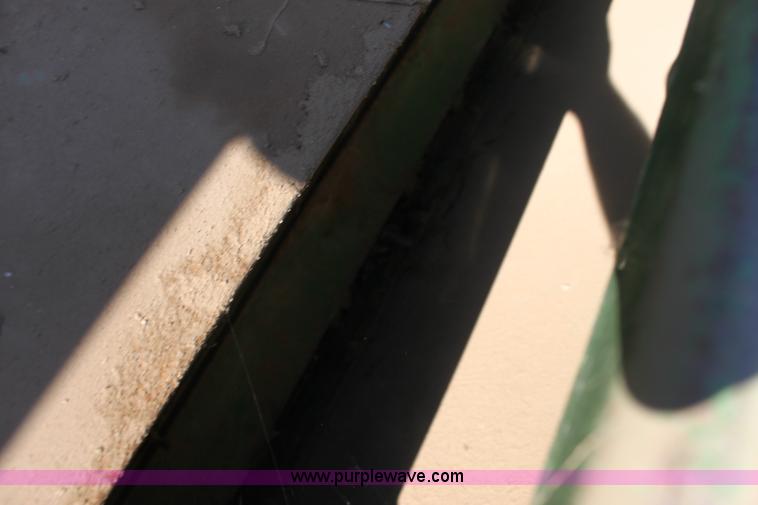 image for item F8627 John Deere 8350 drill