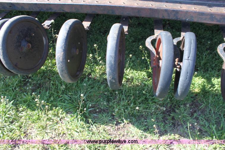 image for item F8627 John Deere 8350 drill