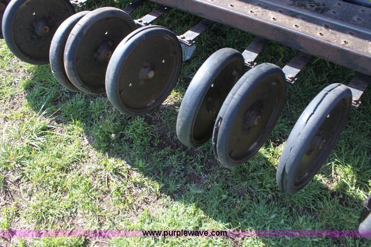 image for item F8627 John Deere 8350 drill