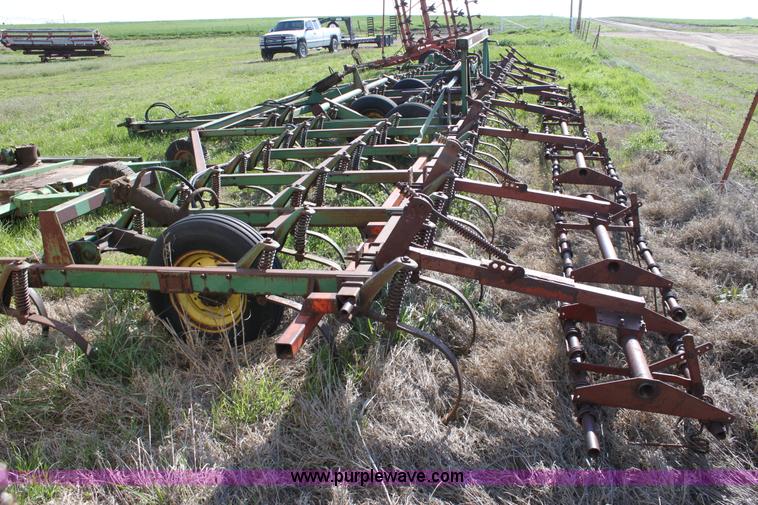 image for item F8632 John Deere 1000 field cultivator