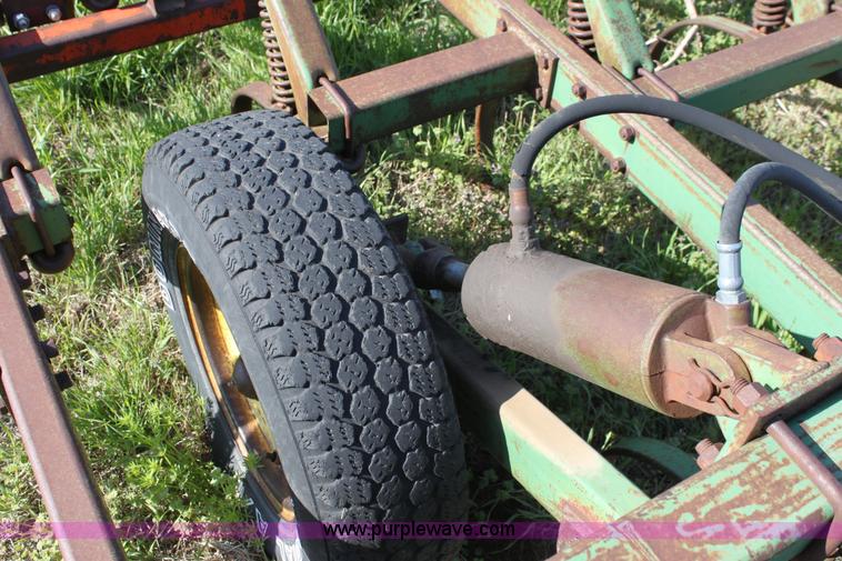 image for item F8632 John Deere 1000 field cultivator