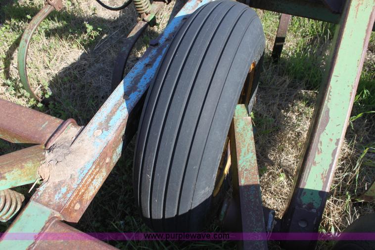 image for item F8632 John Deere 1000 field cultivator