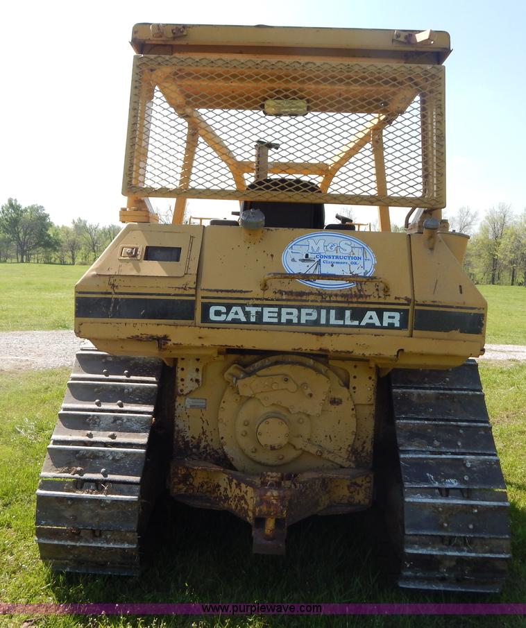 image for item G3160 1986 Caterpillar D5H dozer