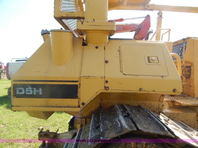 image for item G3160 1986 Caterpillar D5H dozer