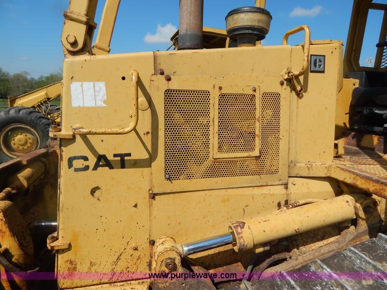 image for item G3160 1986 Caterpillar D5H dozer