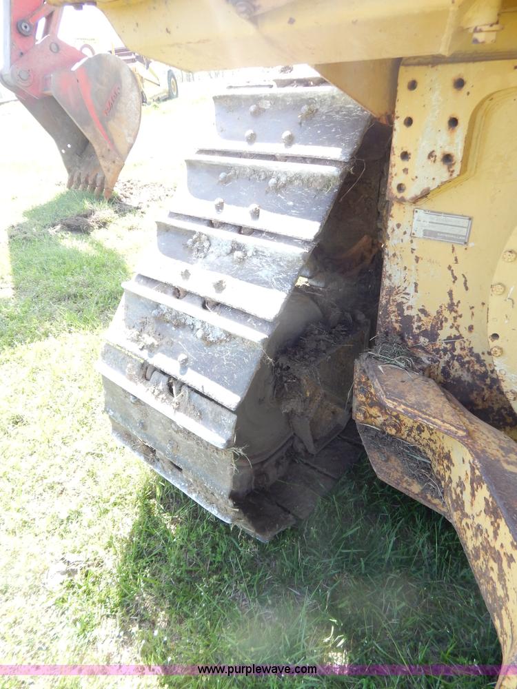 image for item G3160 1986 Caterpillar D5H dozer