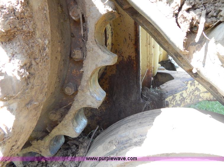 image for item G3160 1986 Caterpillar D5H dozer